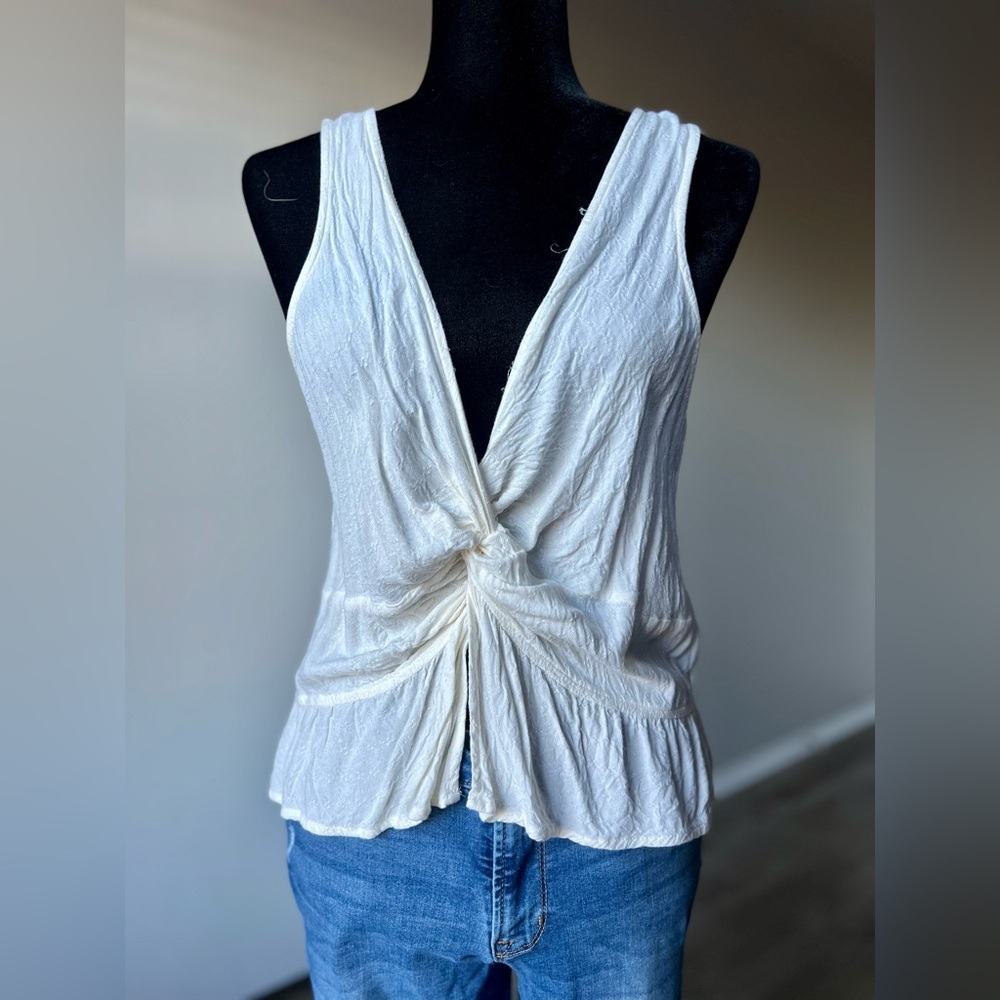American Eagle Outfitters Cream Twist Front Tank Top